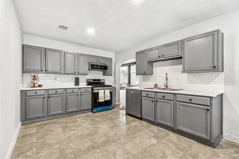 7026 Hedgewood Street Houston TX 77016