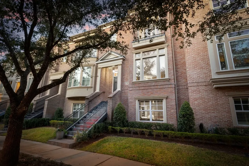 6 History Row The Woodlands TX 77380