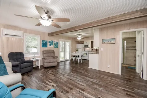 1678 Bayview Drive Palacios TX 77465