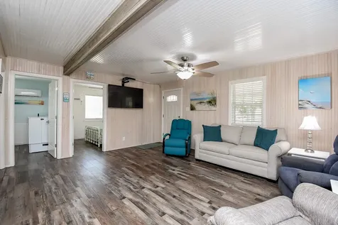 1678 Bayview Drive Palacios TX 77465