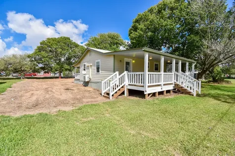 1678 Bayview Drive Palacios TX 77465