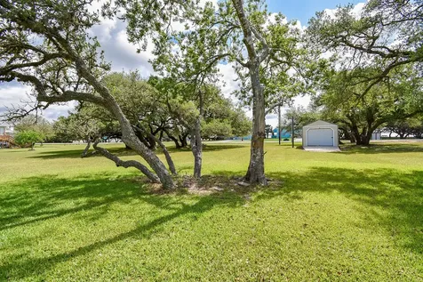 1678 Bayview Drive Palacios TX 77465