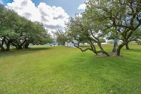 1678 Bayview Drive Palacios TX 77465