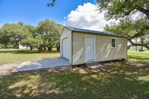 1678 Bayview Drive Palacios TX 77465