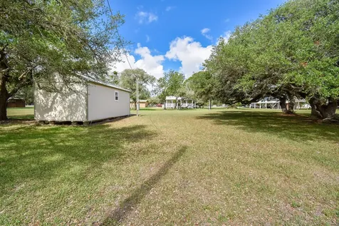 1678 Bayview Drive Palacios TX 77465