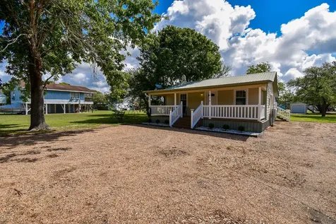 1678 Bayview Drive Palacios TX 77465