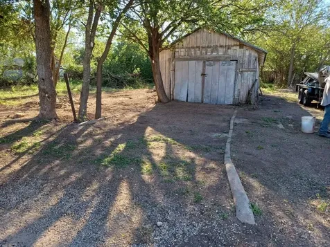 1000 S Frio Street Coleman TX 76834