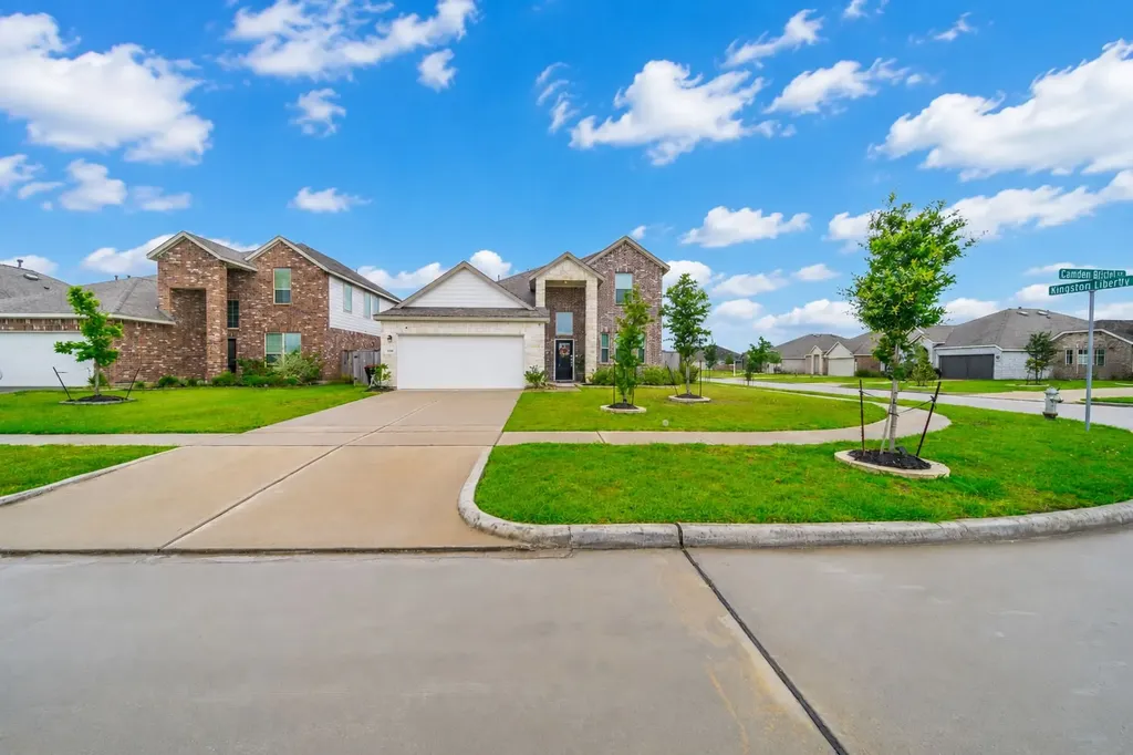 4806 Camden Bristol Drive Baytown TX 77521