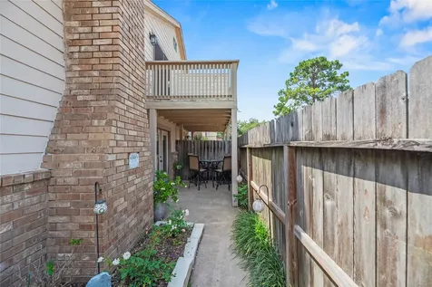16913 Chapel Pines Drive 126 Spring TX 77379