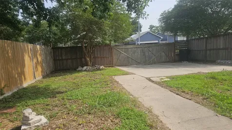 12011 Greencanyon Drive Houston TX 77044