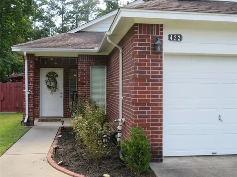 422 E Hunting Tower Run Conroe TX 77316