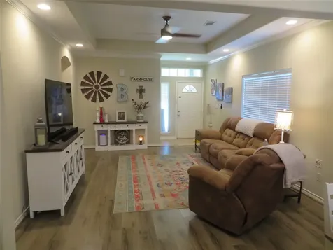 422 E Hunting Tower Run Conroe TX 77316