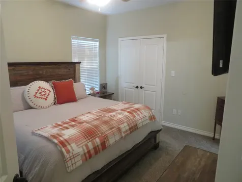 422 E Hunting Tower Run Conroe TX 77316