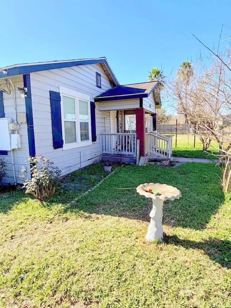 3313 Mansfield Street Houston TX 77091