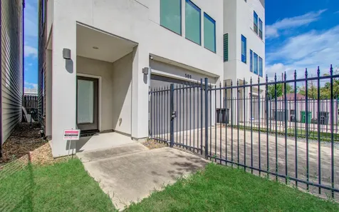 509 Gregg Street Houston TX 77020