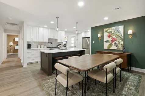 5113 W 43rd Street Houston TX 77092