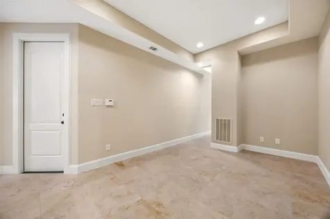 414 Snover Street Houston TX 77007