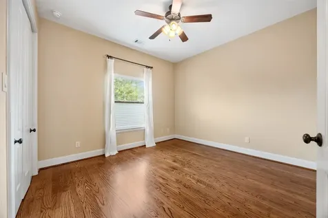 414 Snover Street Houston TX 77007