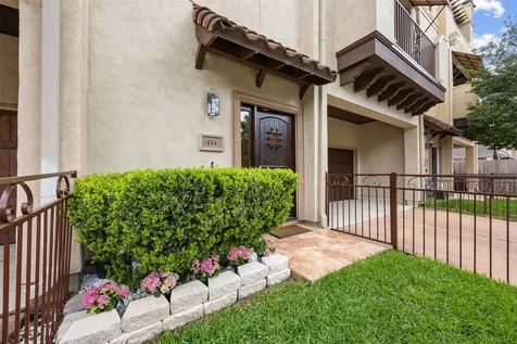 414 Snover Street Houston TX 77007
