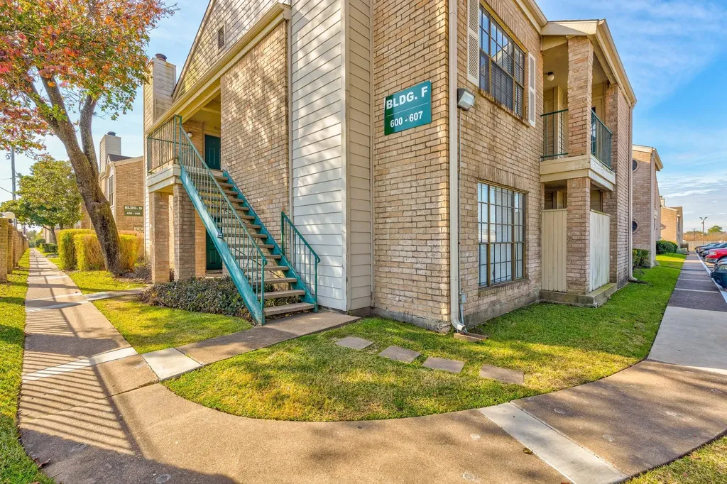 14600 Fonmeadow Drive 607 Houston TX 77035