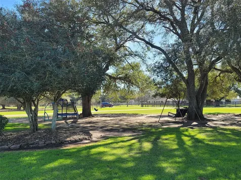 28302 Piney Corners Waller TX 77484