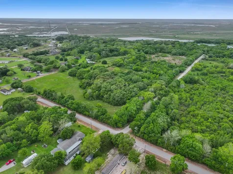 2187 Old Mexico Road High Island TX 77623
