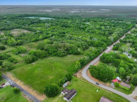 2187 Old Mexico Road High Island TX 77623