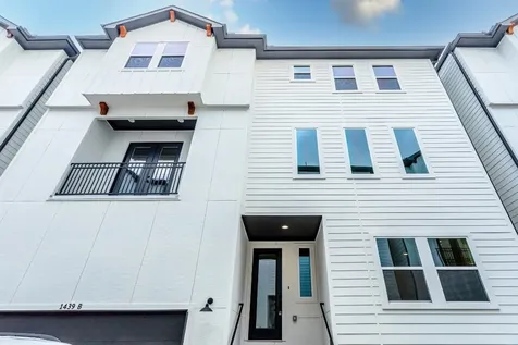 1439 W 25th Street B Houston TX 77008