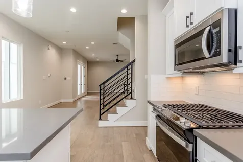 1439 W 25th Street B Houston TX 77008