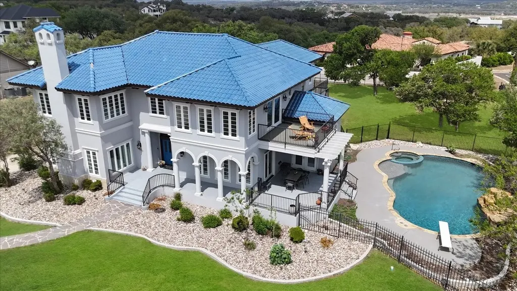 829 Kings Point Drive Canyon Lake TX 78133
