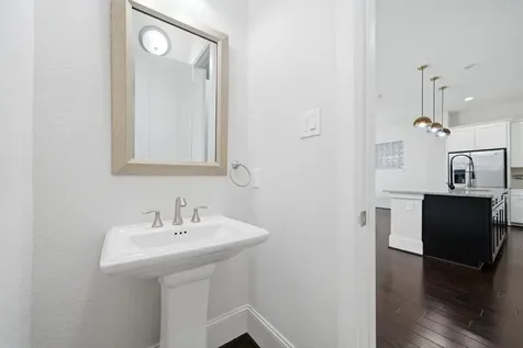 8808 Ashbloom Lane Houston TX 77080