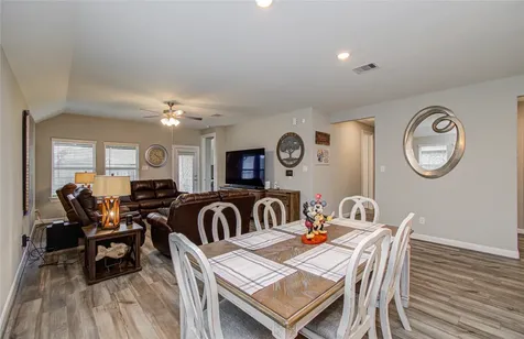 1971 Highland Meadows Drive Pearland TX 77089