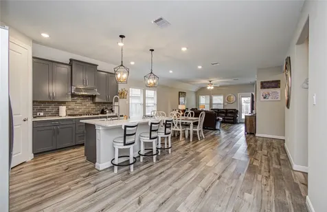 1971 Highland Meadows Drive Pearland TX 77089