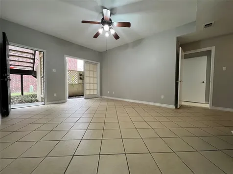 8055 Cambridge Street 35 Houston TX 77054