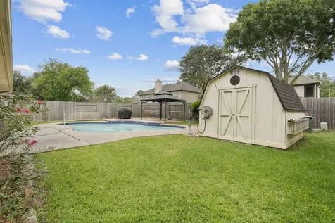 2112 Castle Drive League City TX 77573
