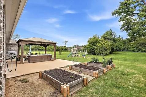10468 Cornwall Lane Iola TX 77861