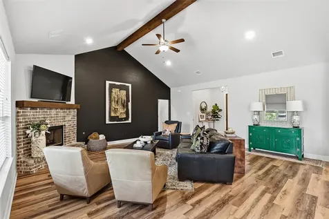 10468 Cornwall Lane Iola TX 77861