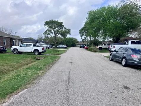 1313 N Noble Road Texas City TX 77591