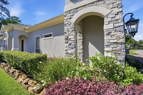 2727 N Cotswold Manor Drive Houston TX 77339