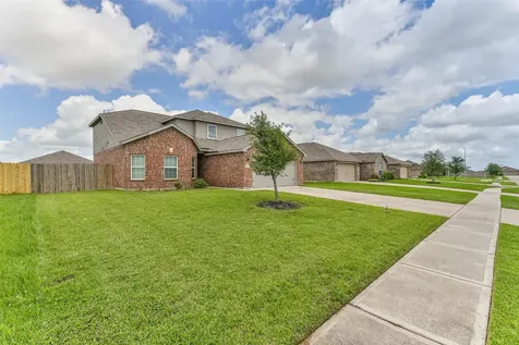 1123 Rare Fancy Drive Iowa Colony TX 77583