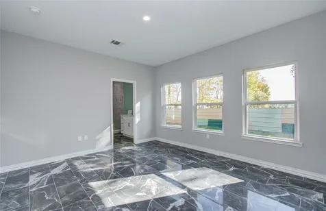898 Road 3556 Cleveland TX 77327