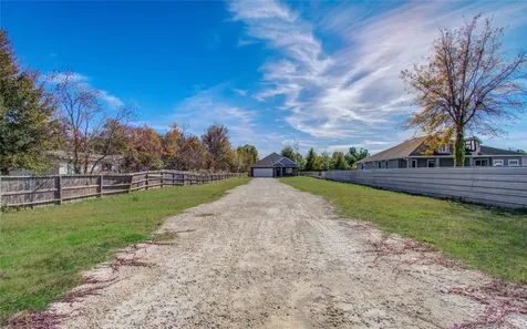 898 Road 3556 Cleveland TX 77327