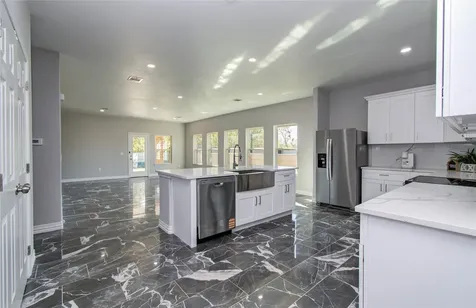 898 Road 3556 Cleveland TX 77327