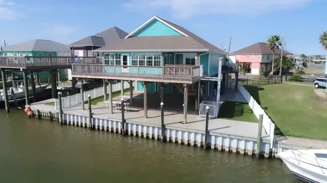 1682 Blue Water Drive Freeport TX 77541