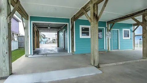 1682 Blue Water Drive Freeport TX 77541