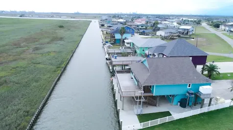 1682 Blue Water Drive Freeport TX 77541