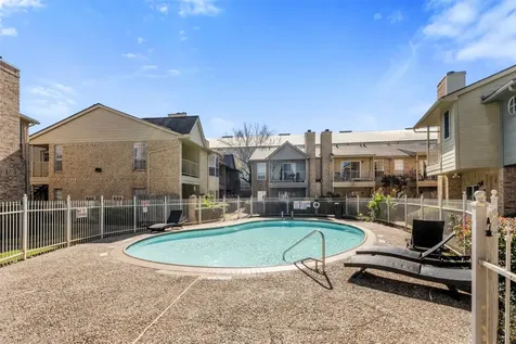 1515 Sandy Springs Road 3404 Houston TX 77042