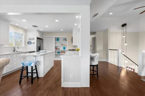 510 Shore Acres Boulevard La Porte TX 77571