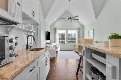 510 Shore Acres Boulevard La Porte TX 77571