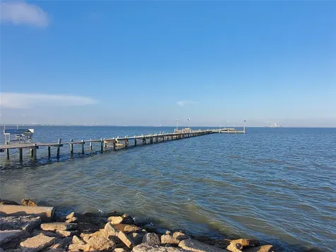 510 Shore Acres Boulevard La Porte TX 77571